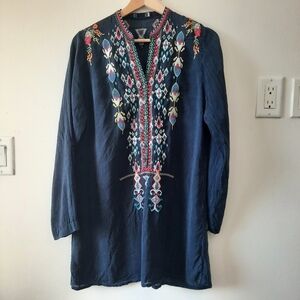 Johnny Was Embroidered Navy Tunic Indie Artsy Boho Top